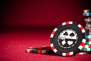 Live dealer table interface and football market display